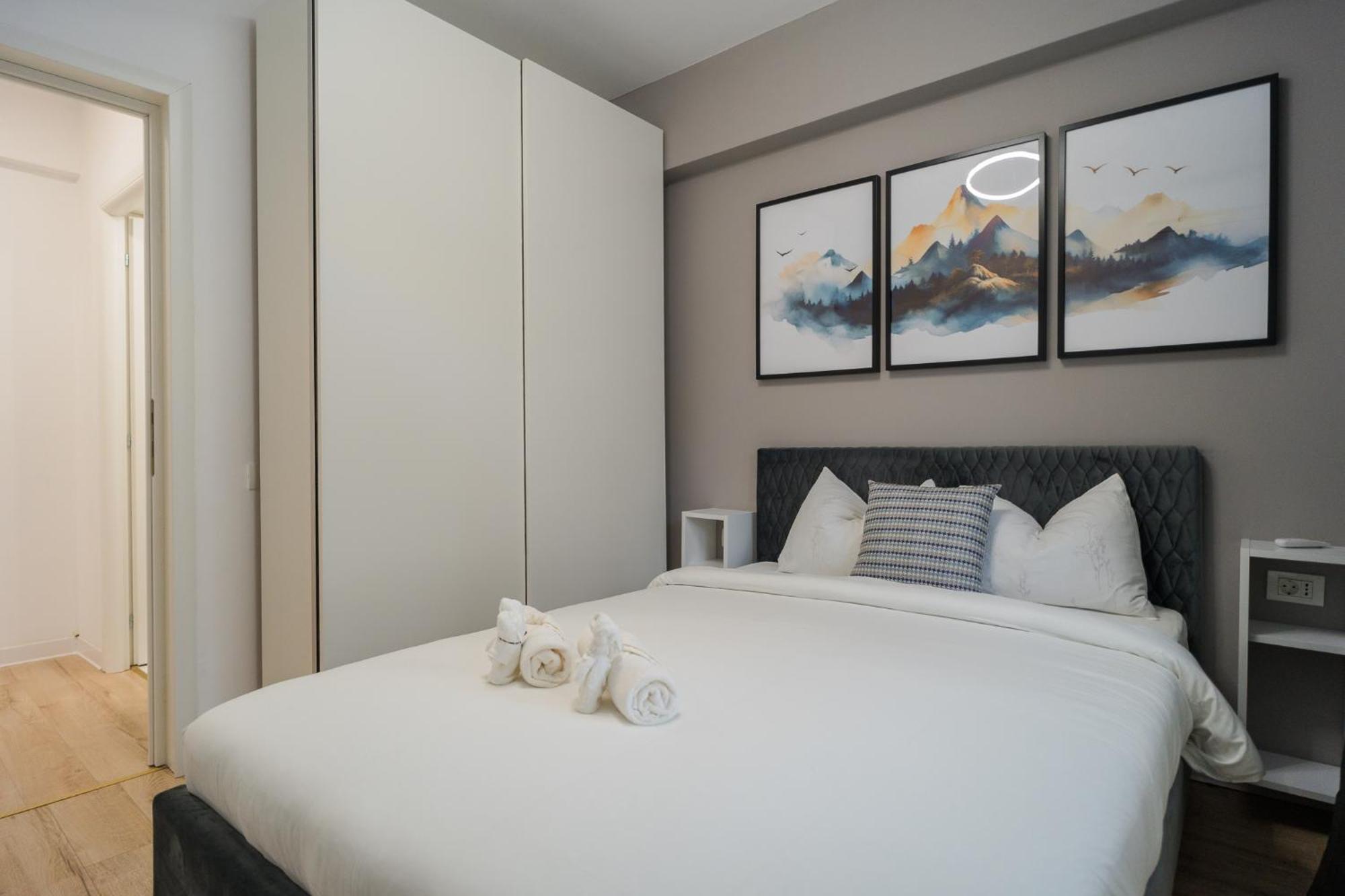 Elegant Gem Victoriei Avenue Appartement Boekarest Buitenkant foto