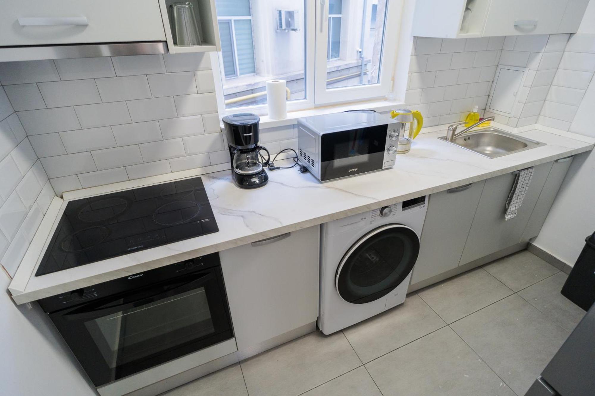 Elegant Gem Victoriei Avenue Appartement Boekarest Buitenkant foto